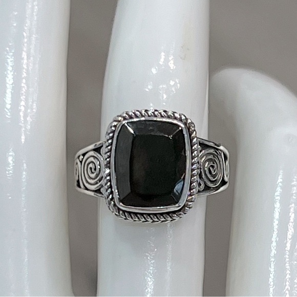 Silver Shungite Sterling Silver Scrolled Braided Design Ring - Picture 8 of 12